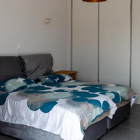 Bayview Terraces Apartment *